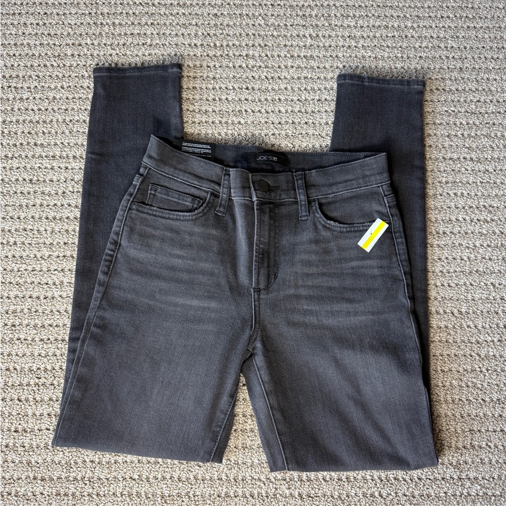 New Joe's Jeans Women's Charcoal Skinny Jeans.Size 26